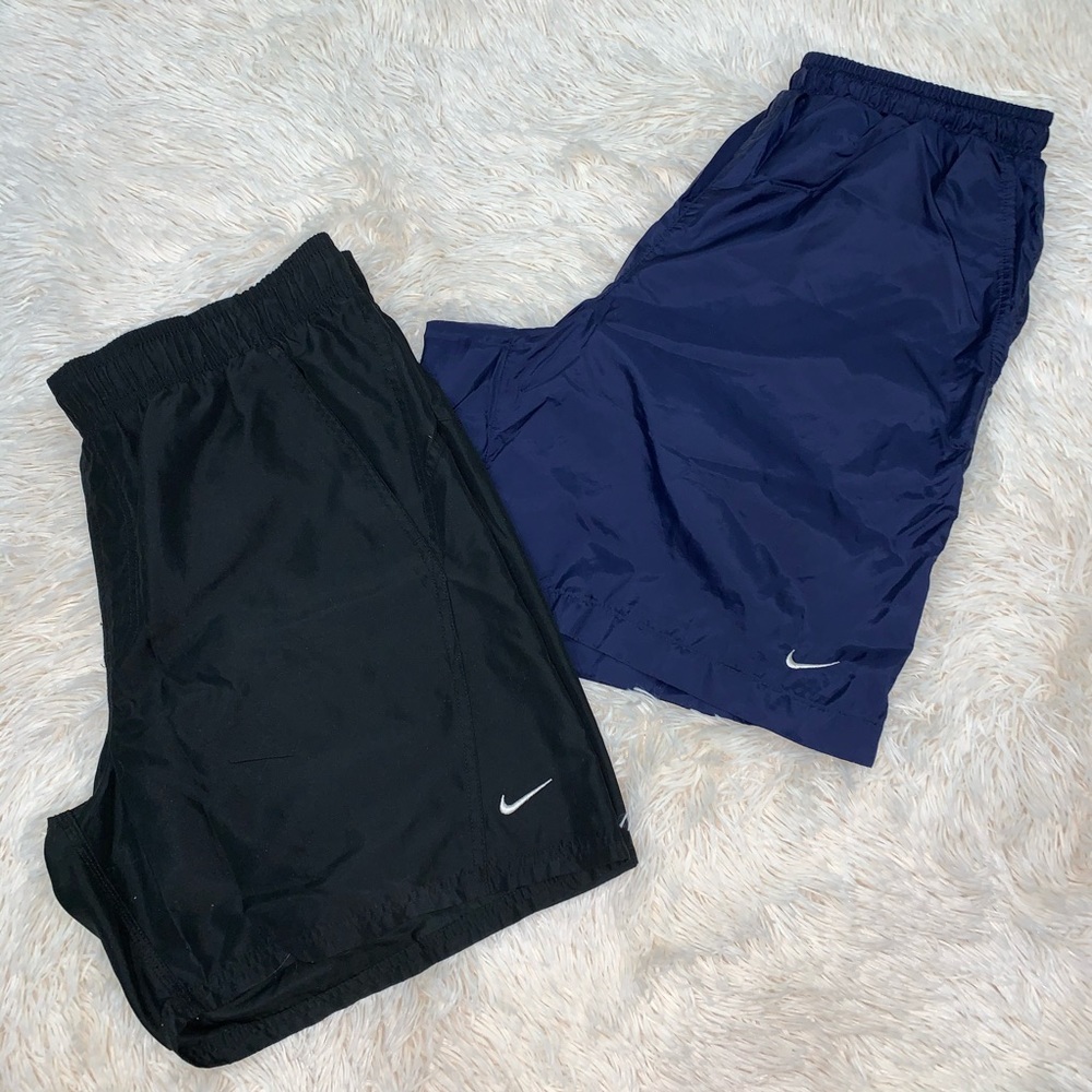 NIKE SHORTS